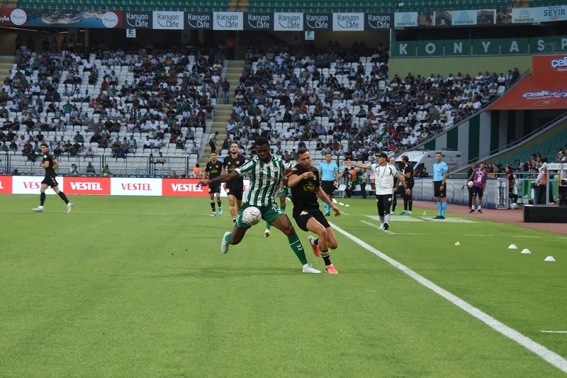 Konyaspor ilk maçında mağlup oldu