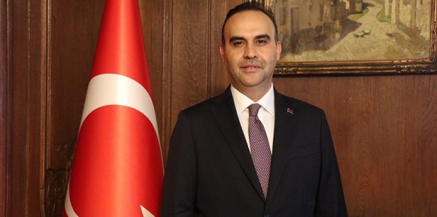 "Yapay zekayı yeni güç alanlarından biri kılacağız"