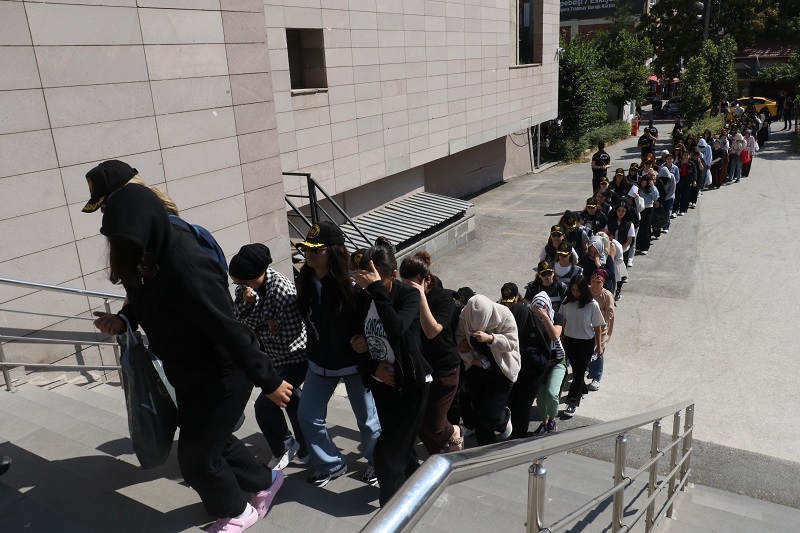 116 milyon liralık modem dolandırıcılığı