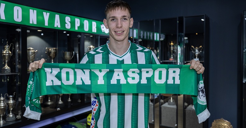 Rajmund Toth Konyaspor'da