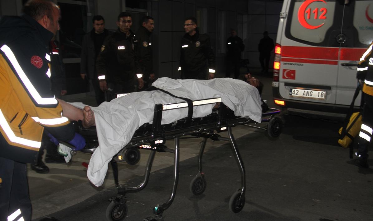 Beyşehir'de bıçaklı kavga: 4 yaralı