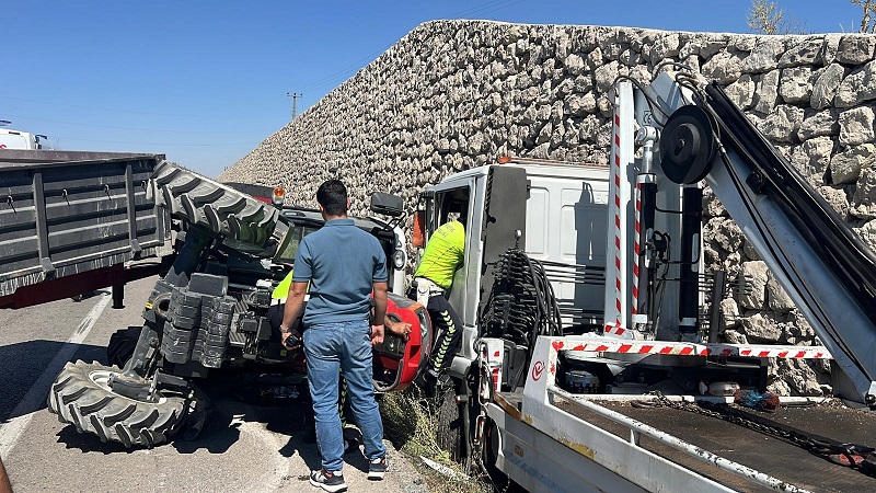 Nevşehir'de çekici ile traktör çarpıştı