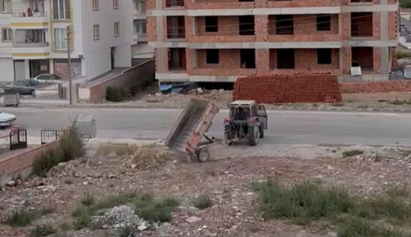 Arsaya döktüğü atıklar kendisine temizlettirildi