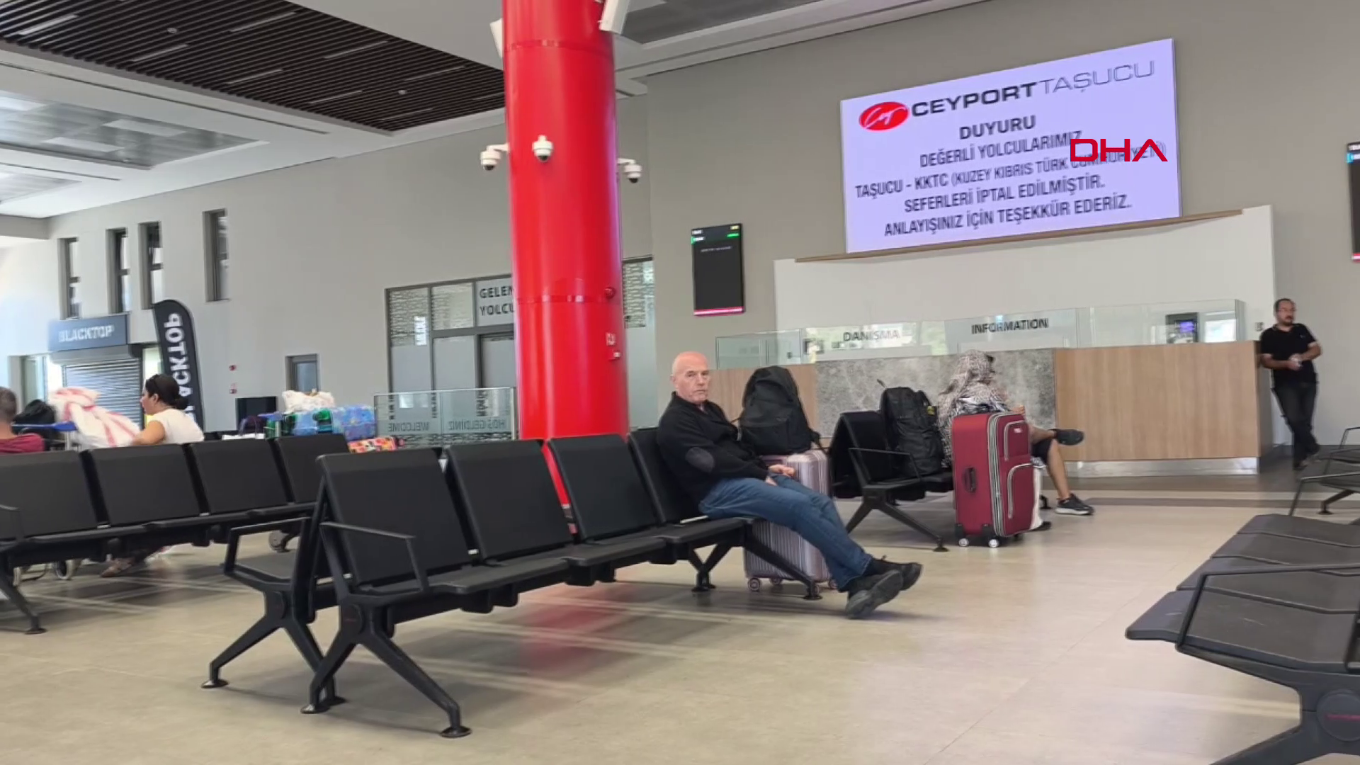 Taşucu Limanı'nda bekleyiş sürüyor