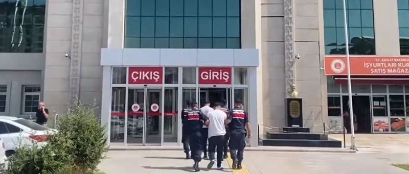 28 ilde zehir tacirlerine operasyon