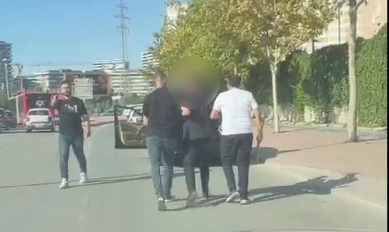 Konya'da trafikte sopalı saldırı!