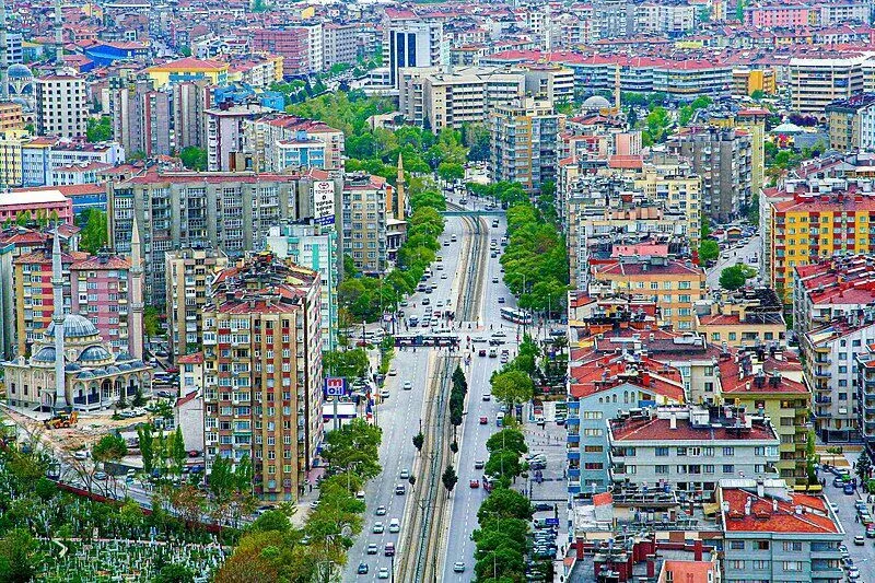 Konya'nın köklü caddesi değişiyor