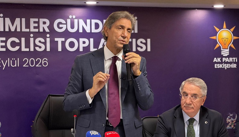 AK Parti'li Demir: "CHP'nin iki yakası bir araya gelmez"