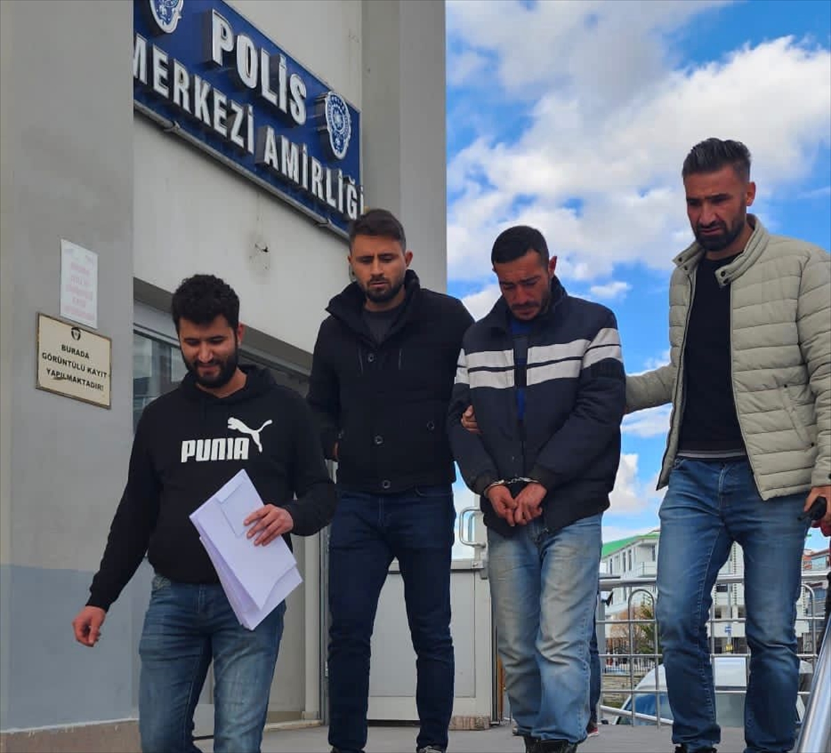 Marketten hırsızlık yaptığı öne sürülen zanlı tutuklandı