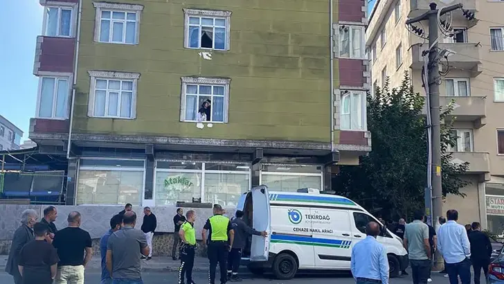 Öldürüp sabaha kadar başında bekledi