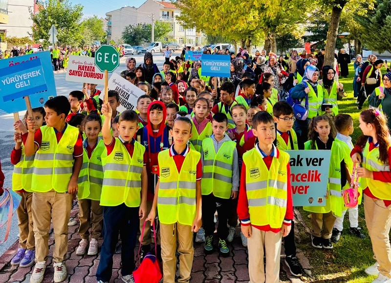 Trafikte nezaket projesi devam ediyor