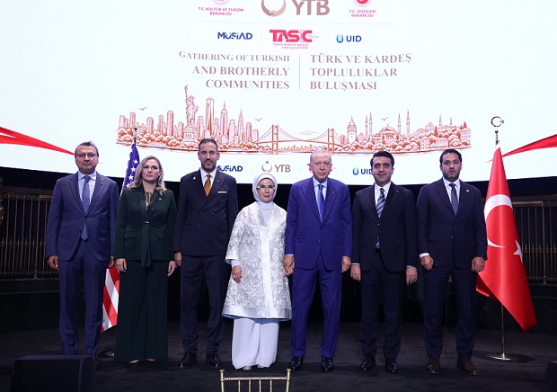 "Pasaportların sınırların ve coğrafyaların ötesinde bir kardeşlik var"