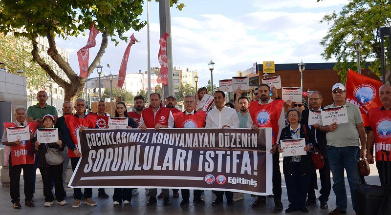 Eğitim-İş basın açıklaması yaptı