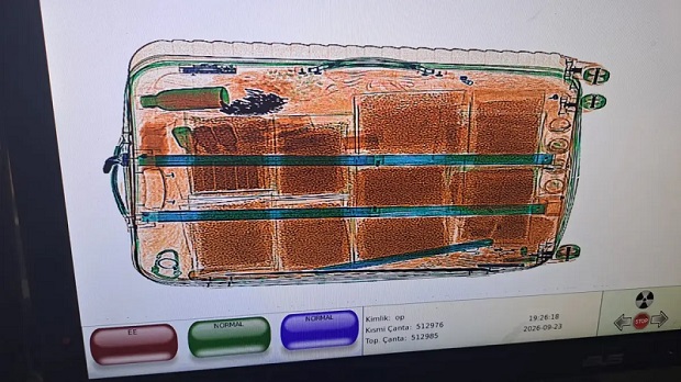 İstanbul Havalimanı'nda 20 kilo 260 gram metamfetamin ele geçirildi