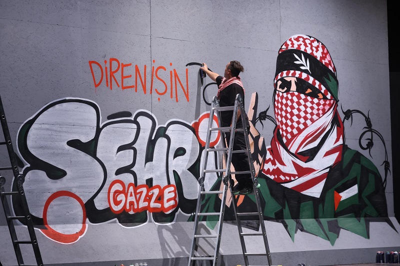Gazze’nin direnişi şiire döküldü