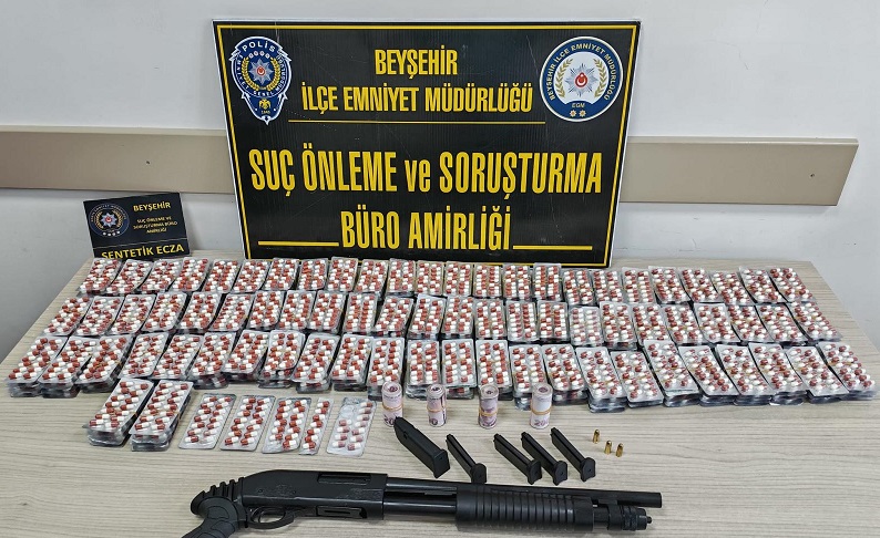 Zehir tacirleri Konya polisinden kaçamıyor