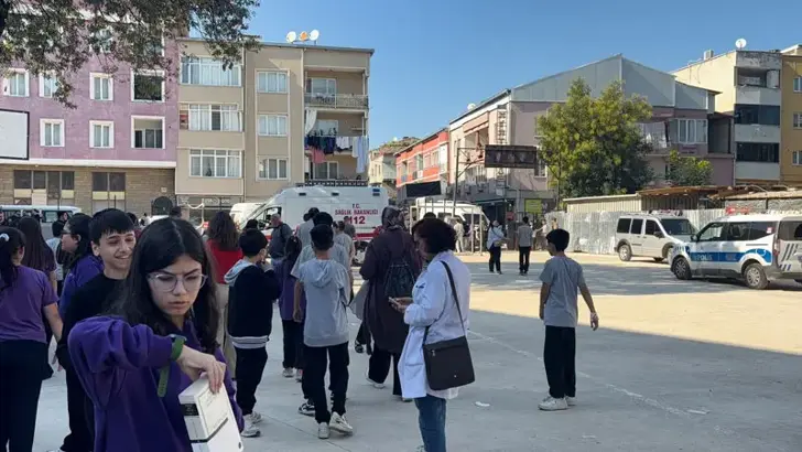 Ortaokulda zehirlenme şüphesi