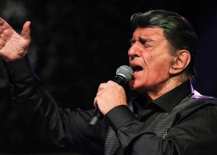 Sanatçı Alpay hayatını kaybetti