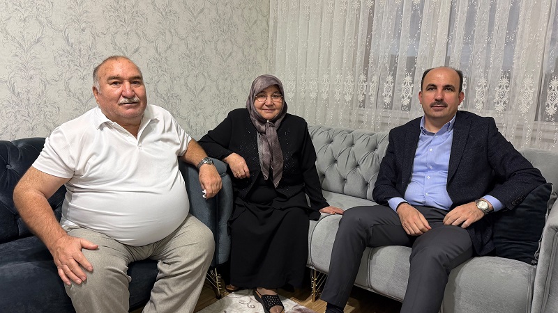 Vefa Umresi ile kutsal topraklara gittiler