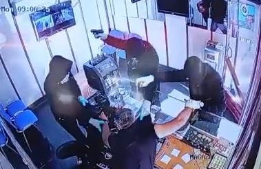 Kuyumcu dükkanından 5,6 milyon TL'lik soygun