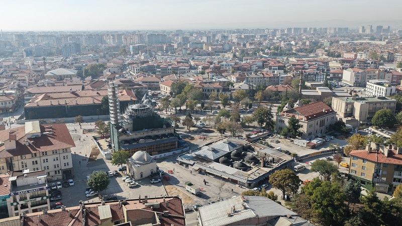 Mevlana Caddesi’nde çalışmalar sürüyor