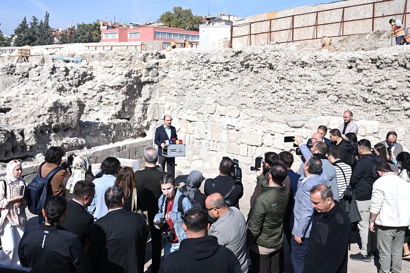 Larende Bölgesi'nde kazı çalışmaları