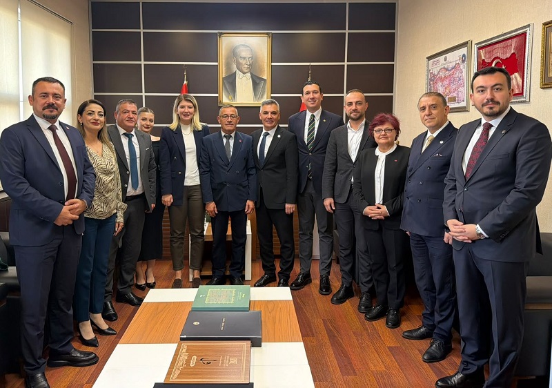 Konya Barosuna CHP’den hayırlı olsun ziyareti
