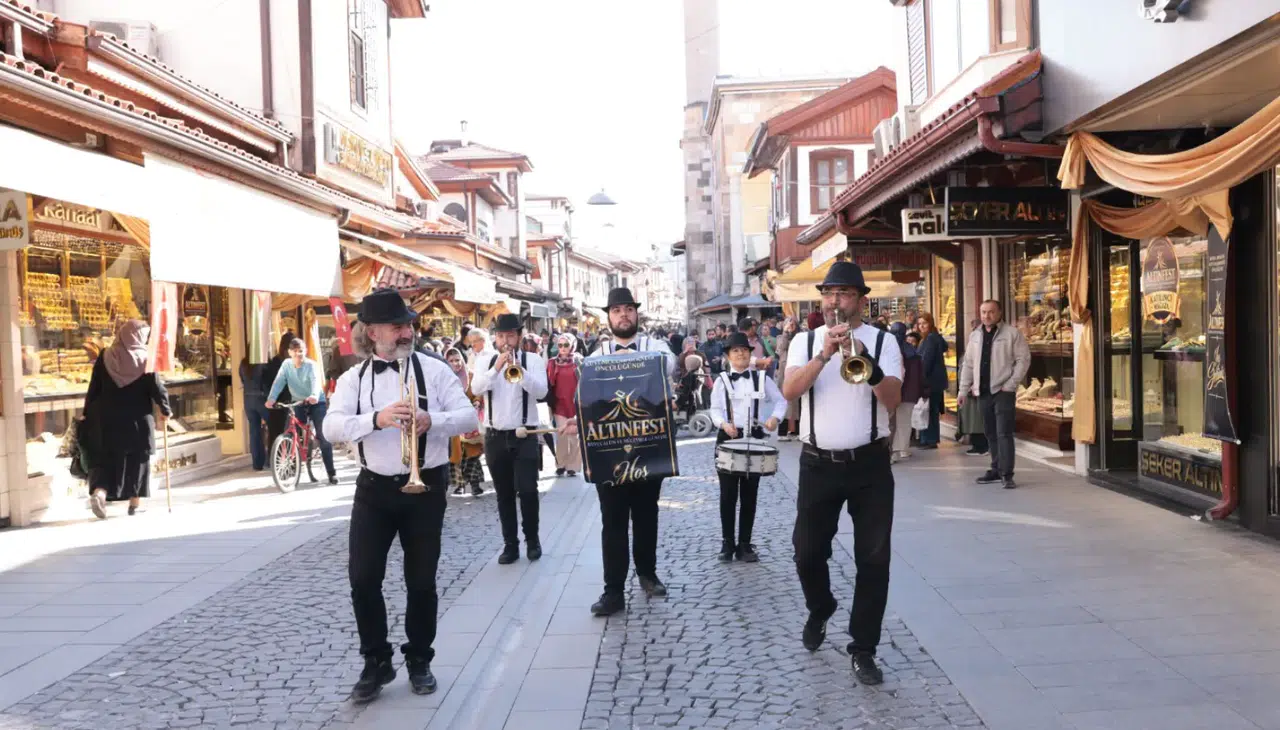Altınfest Konya'ya yoğun ilgi