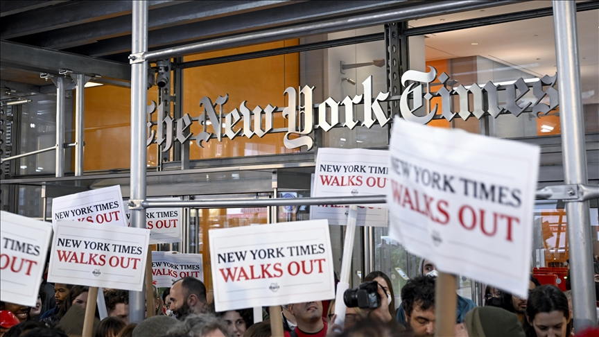 New York Times gazetesi çalışanları eylem yaptı