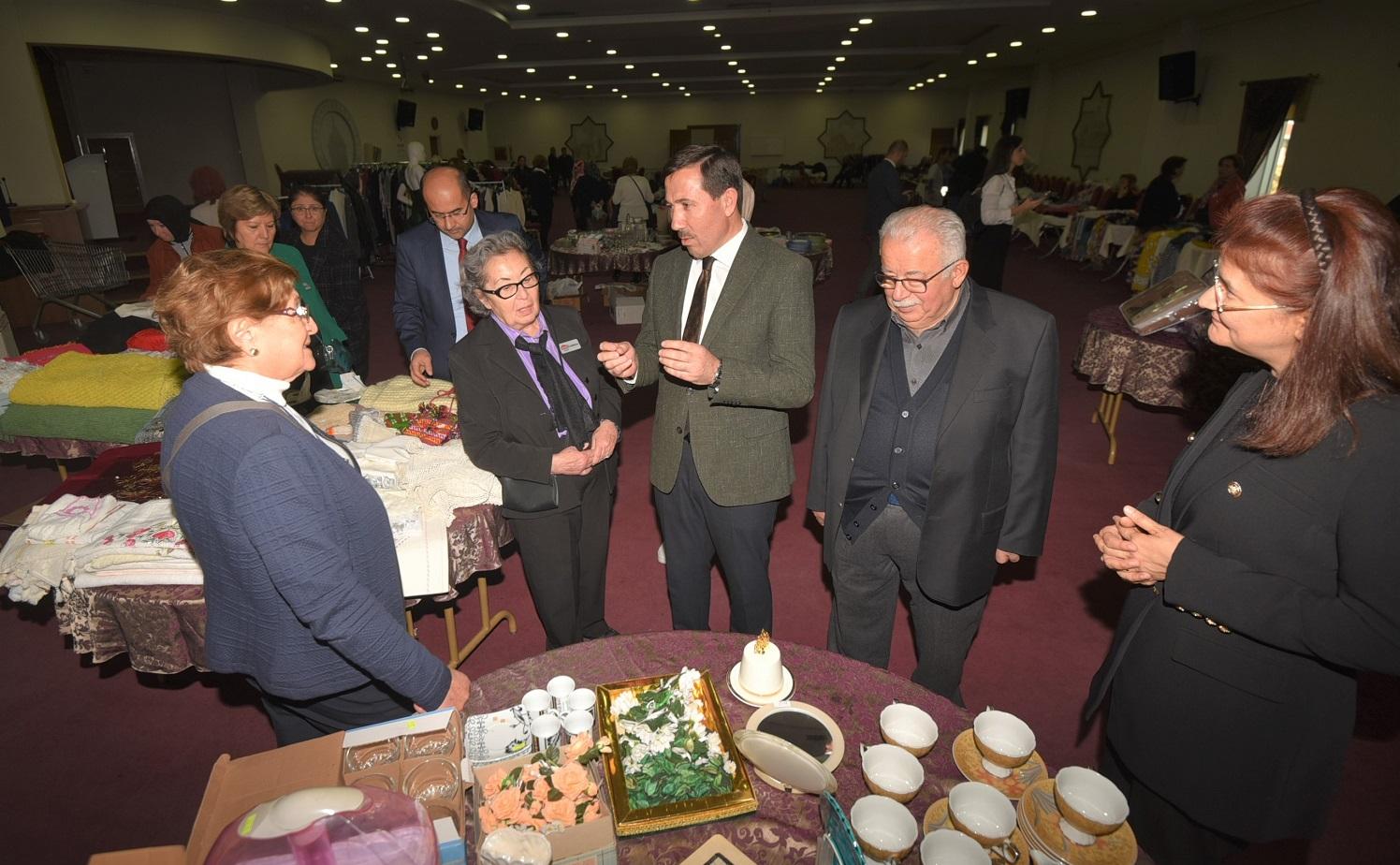 Türkiye Alzheimer Derneği Konya Şubesi'nden anlamlı kermes