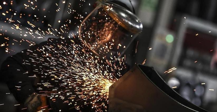 Sanayi üretimi yıllık yüzde 2,5 arttı