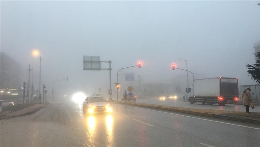 Konya-Ankara karayolunda sis