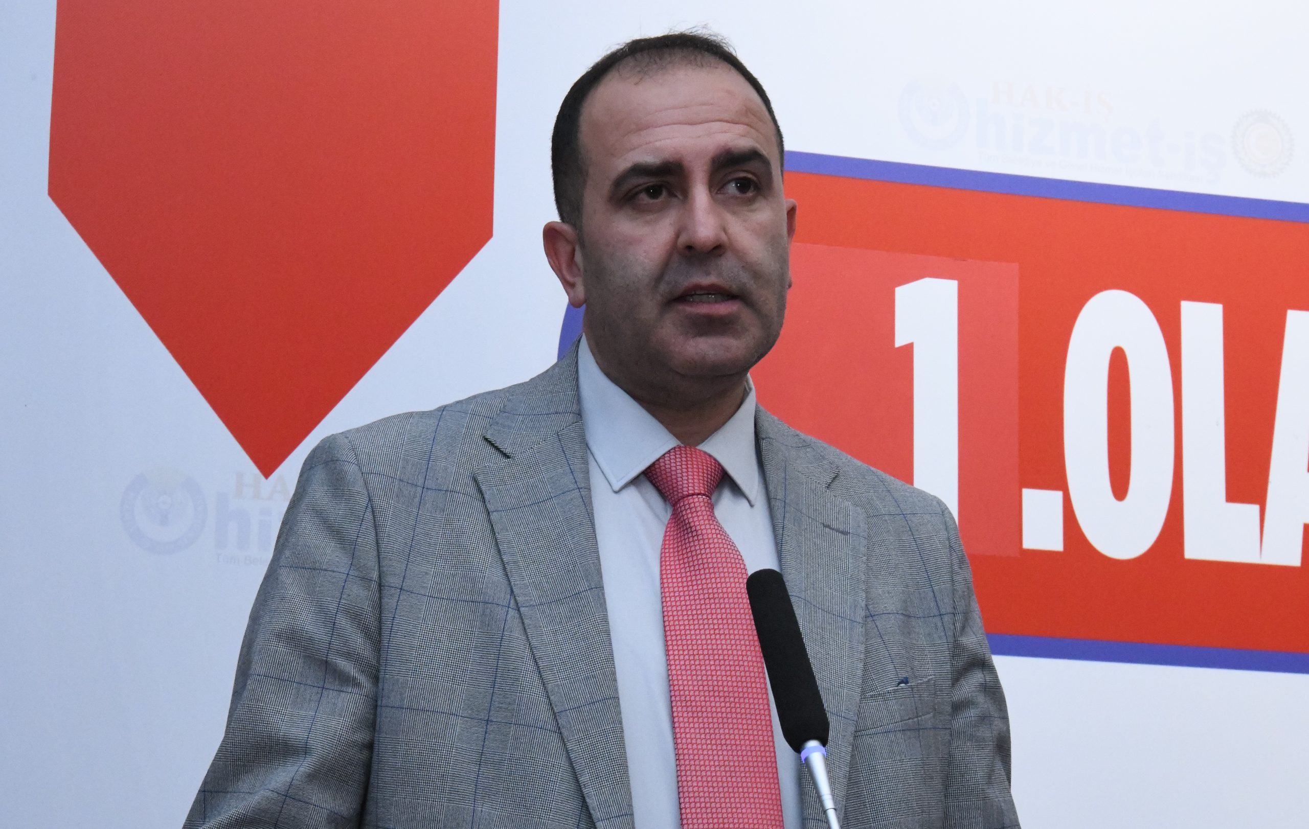 Hak-İş :"Gelir vergisi düşürülsün"