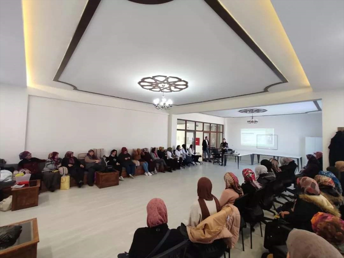 Hüyük'te annelere uyuşturucu bağımlılığı anlatıldı