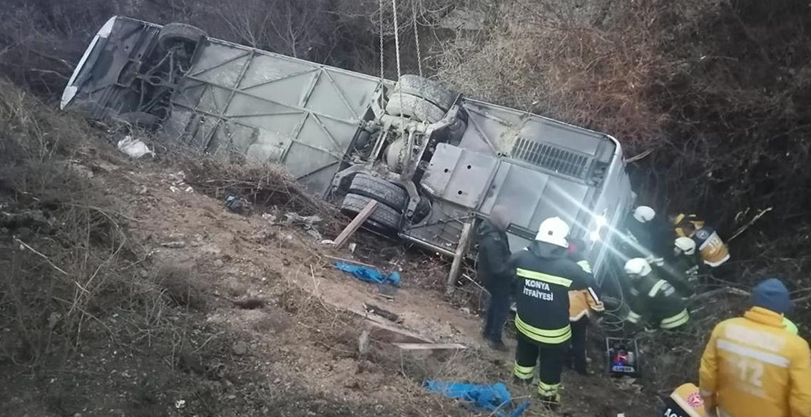 Ereğli'de yolcu otobüsü devrildi: 15 yaralı