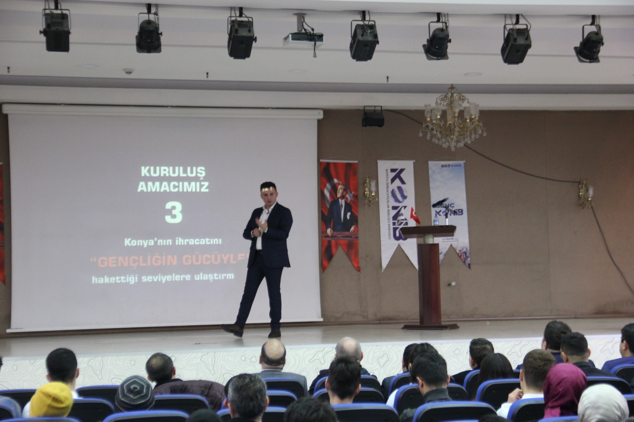 Genç KONİB Üyeleri üniversite öğrencileri ile bir araya geldi