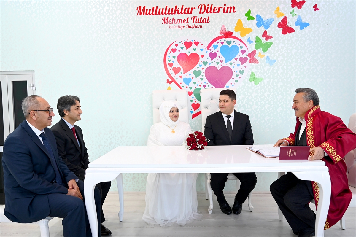 Vali Yardımcısı Erdoğan, şehit kardeşinin nikah şahidi oldu