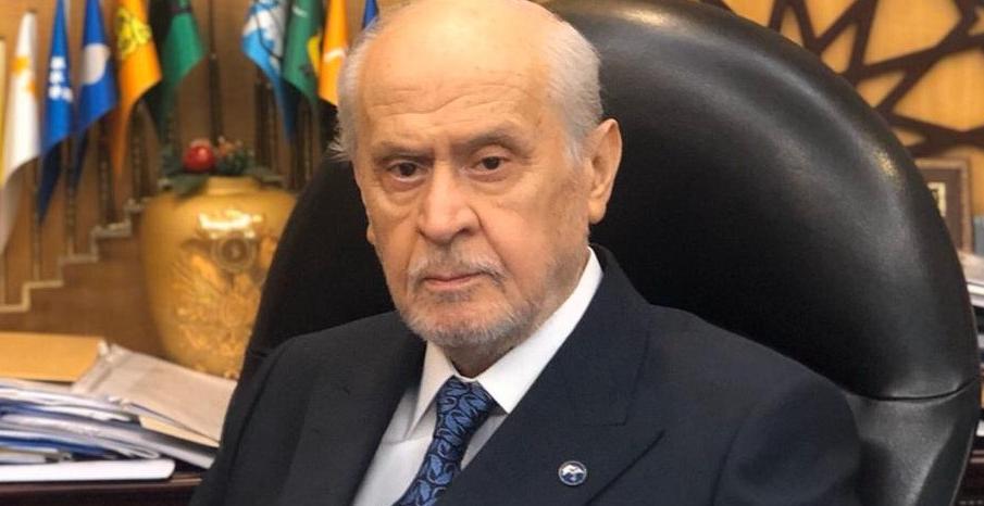 Bahçeli: "Bazı siyasetçi ve gazetecilerin evlerinde kullandıkları doğal gaz kesilmeli"