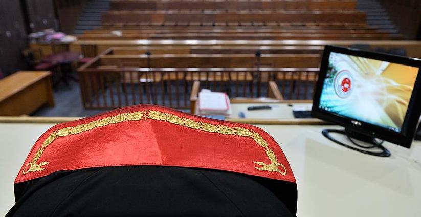 Çete kurarak haraç topladıkları iddia edilen 25 sanık hakim karşısında
