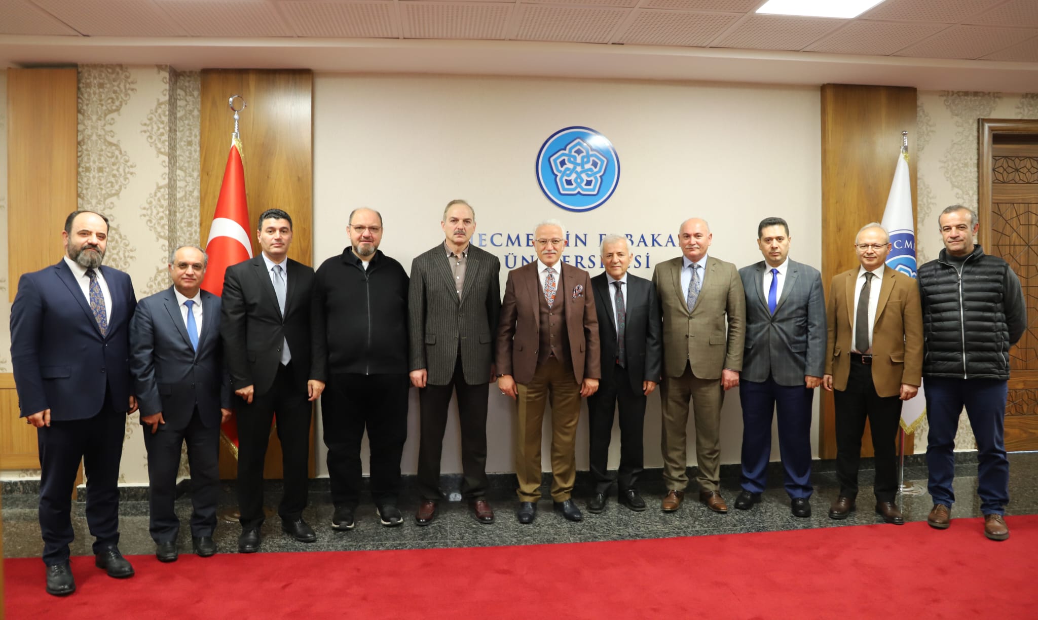 NEÜ'de rektör yardımcıları devir teslim töreni