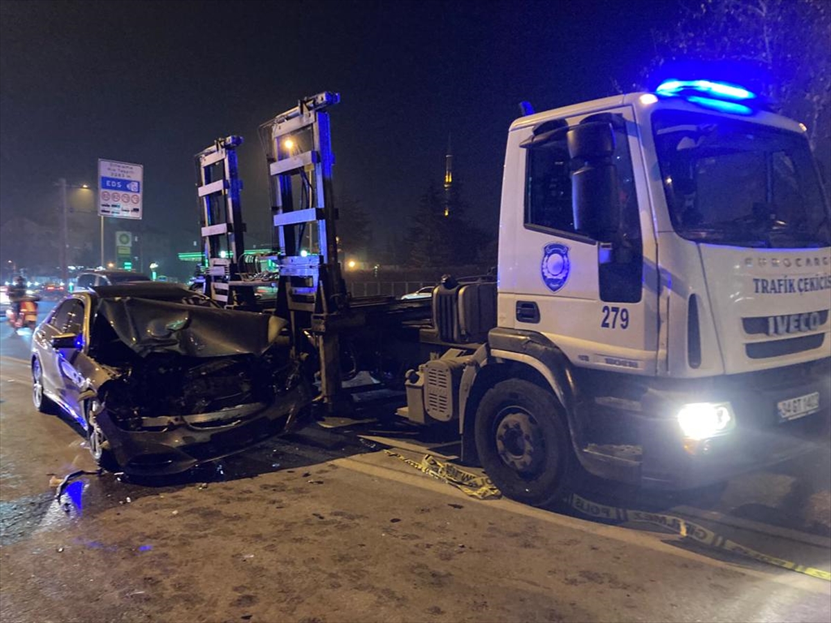 Konya'da üç aracın karıştığı kazada 9 yaralı