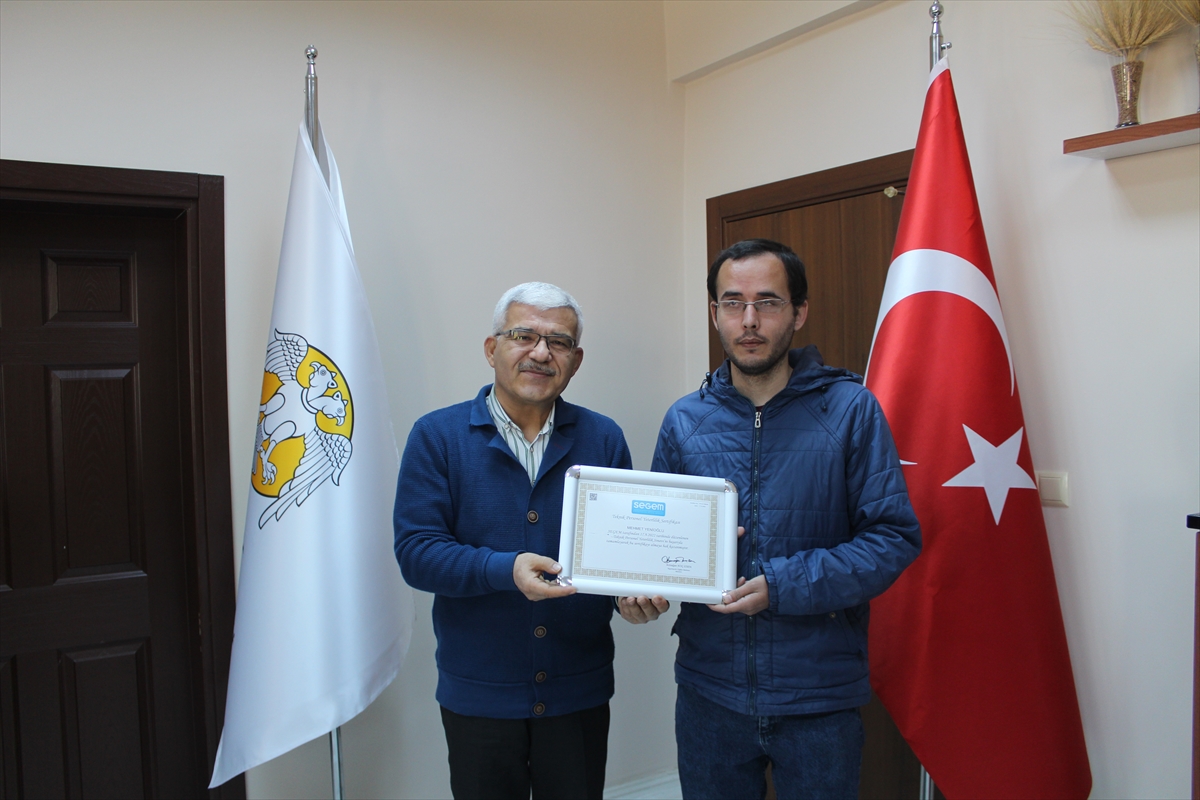 Görme engelli Konyalı Mehmet'in azmi