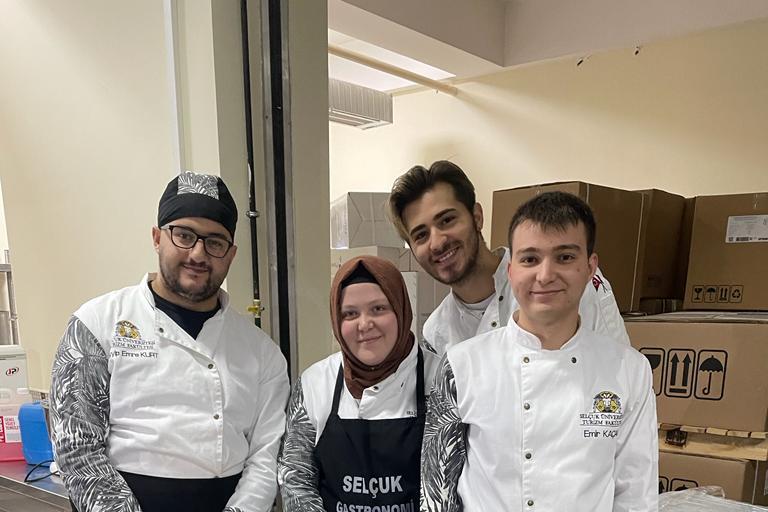 Dekan Köksal’dan üniversiteye gastronomi mutfağı