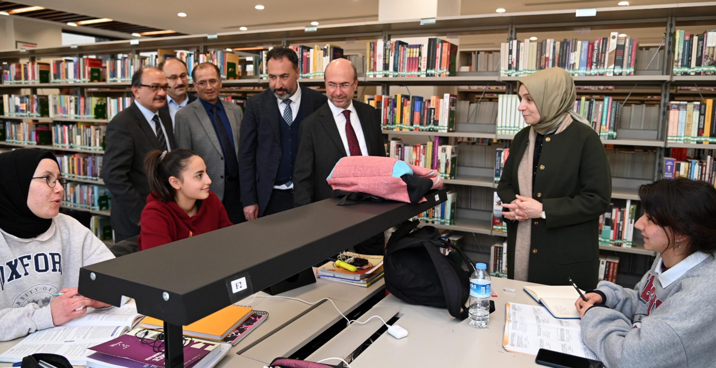 Yeni Nesil Şehir Kütüphanesi beğeni topluyor