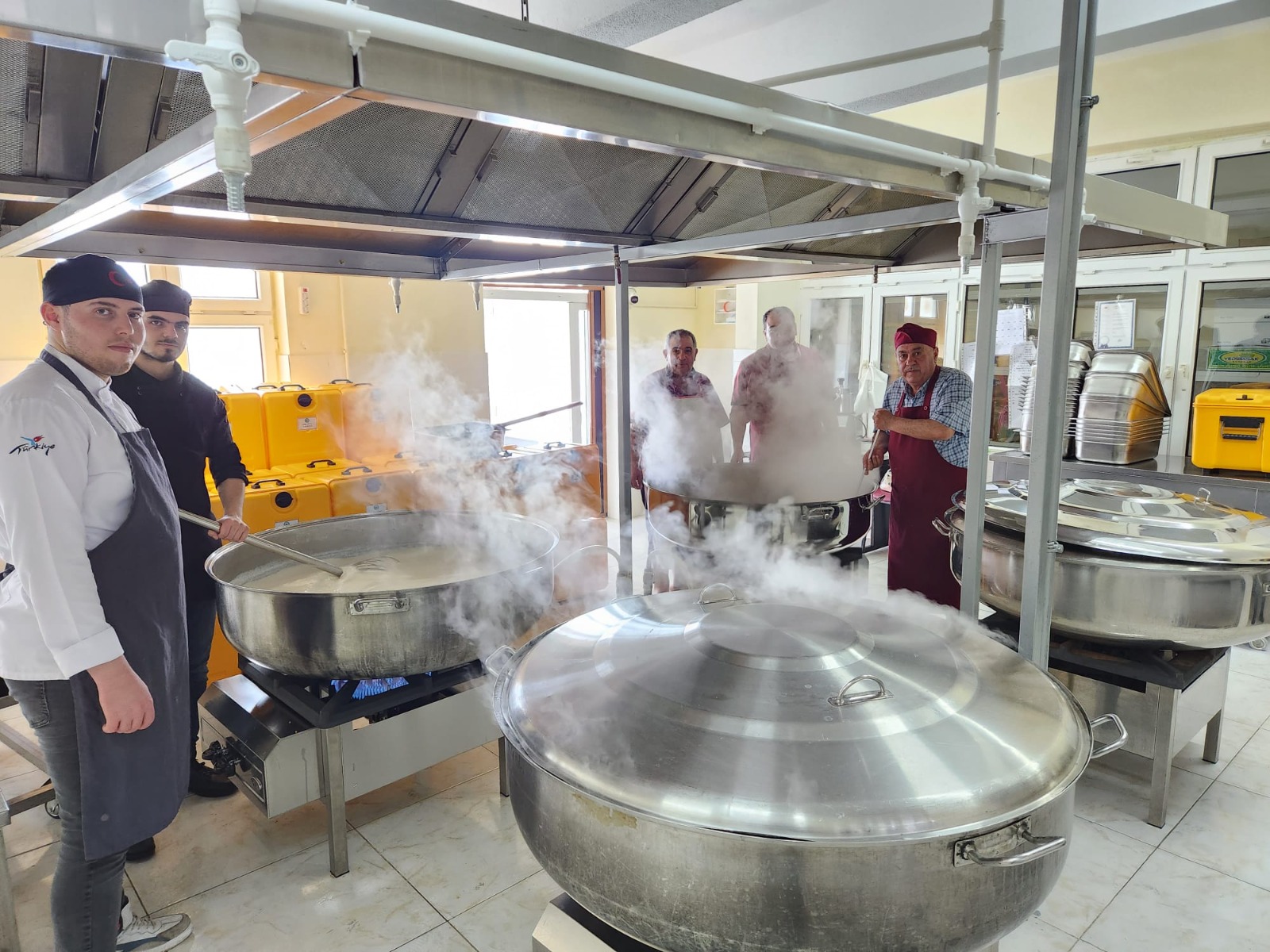 Konya İl Milli Eğitim Müdürlüğü depremle ilgili çalışmalarını sürdürüyor