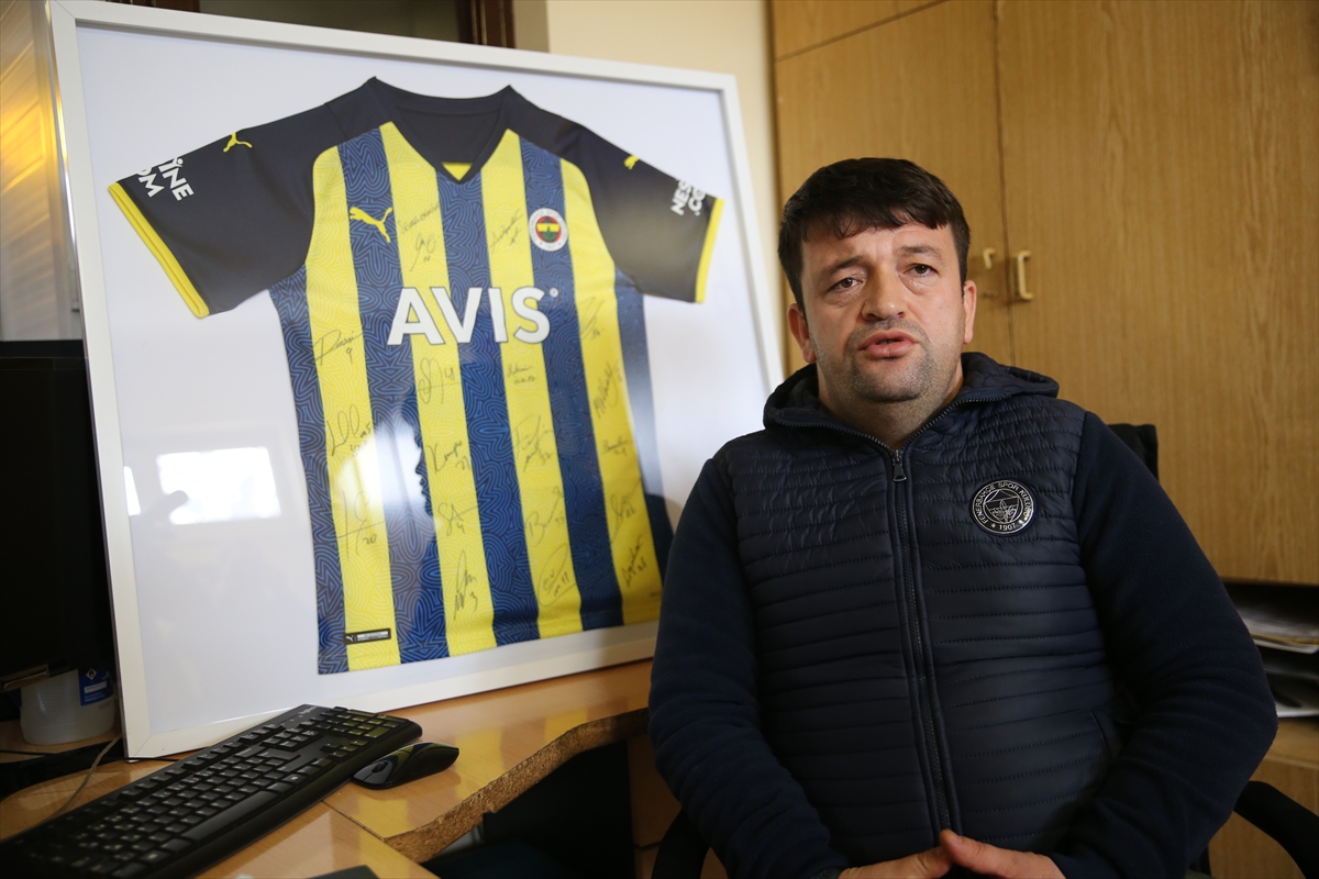Konyalı gazi, imzalı formasını açık artırmaya çıkardı