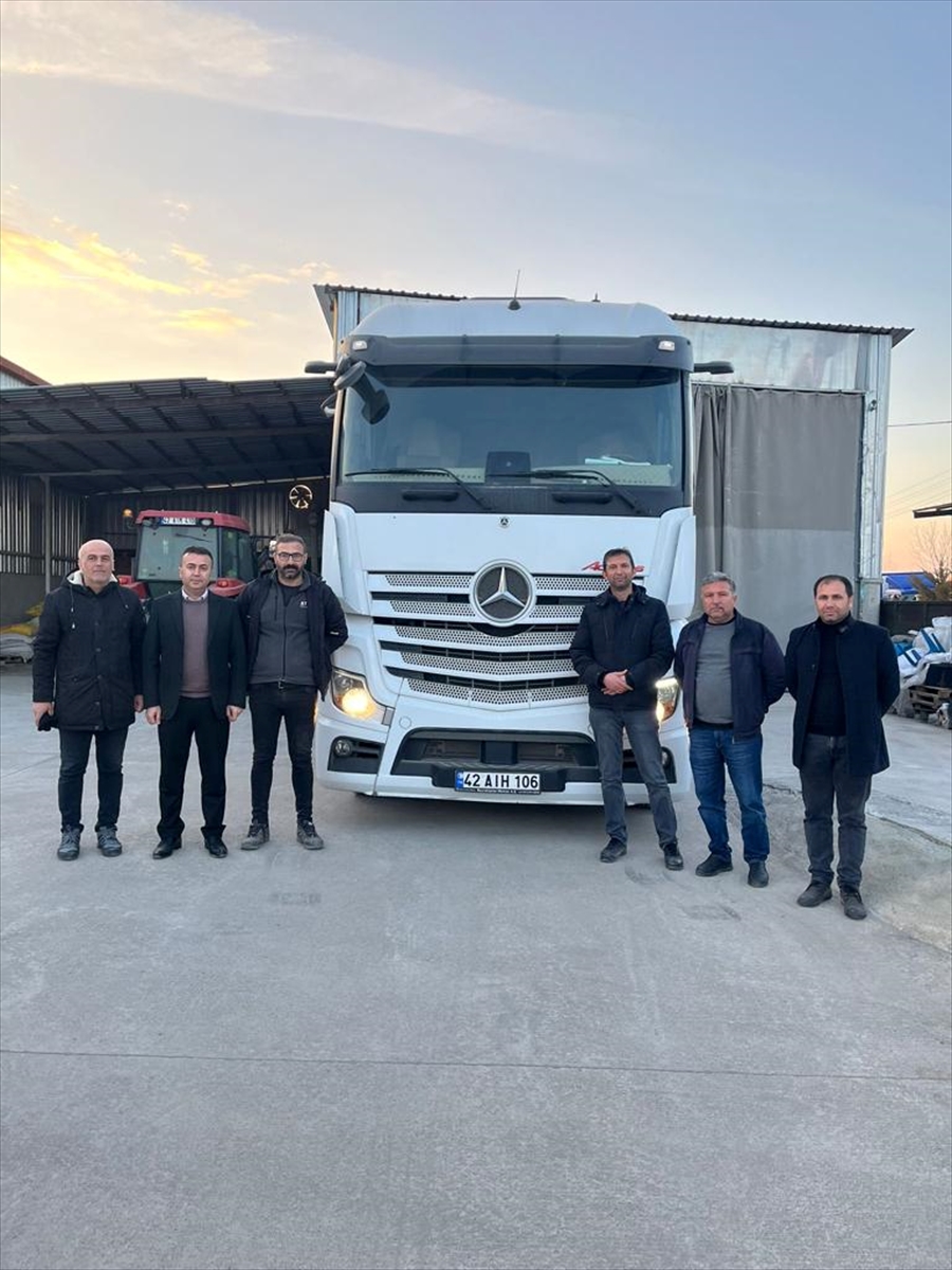 Beyşehir'den deprem bölgesindeki çiftçilere yem desteği