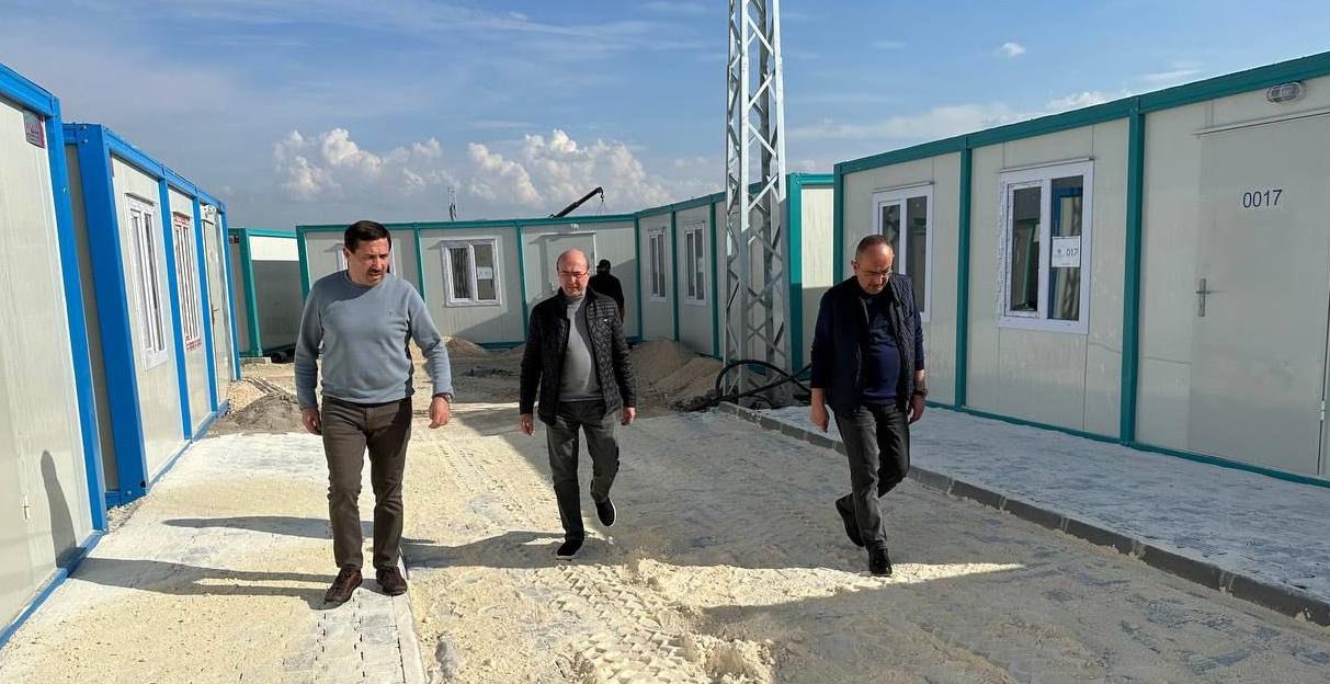 Pekyatırmacı Konya Konteyner Kent'te inceleme yaptı