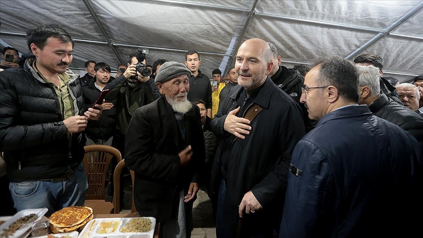 Bakan Soylu Hatay'da iftar açtı