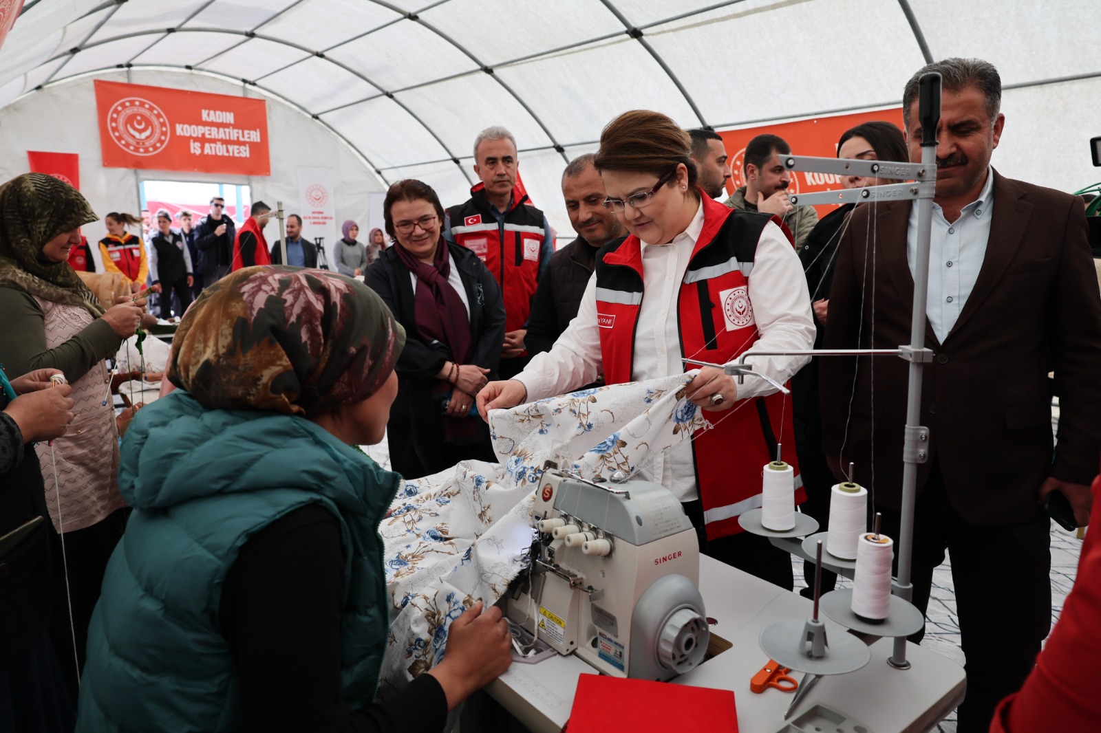 Depremzede kadınlar için iş atölyeleri